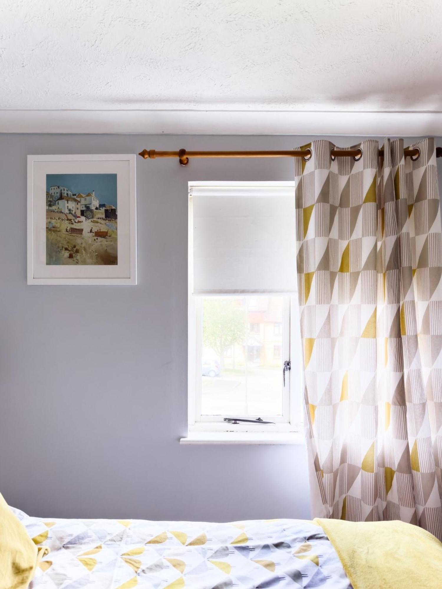 Beautiful Apartment In Guildford With Parking Send ภายนอก รูปภาพ
